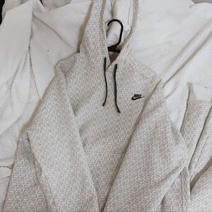 New Nike hoodie Xl